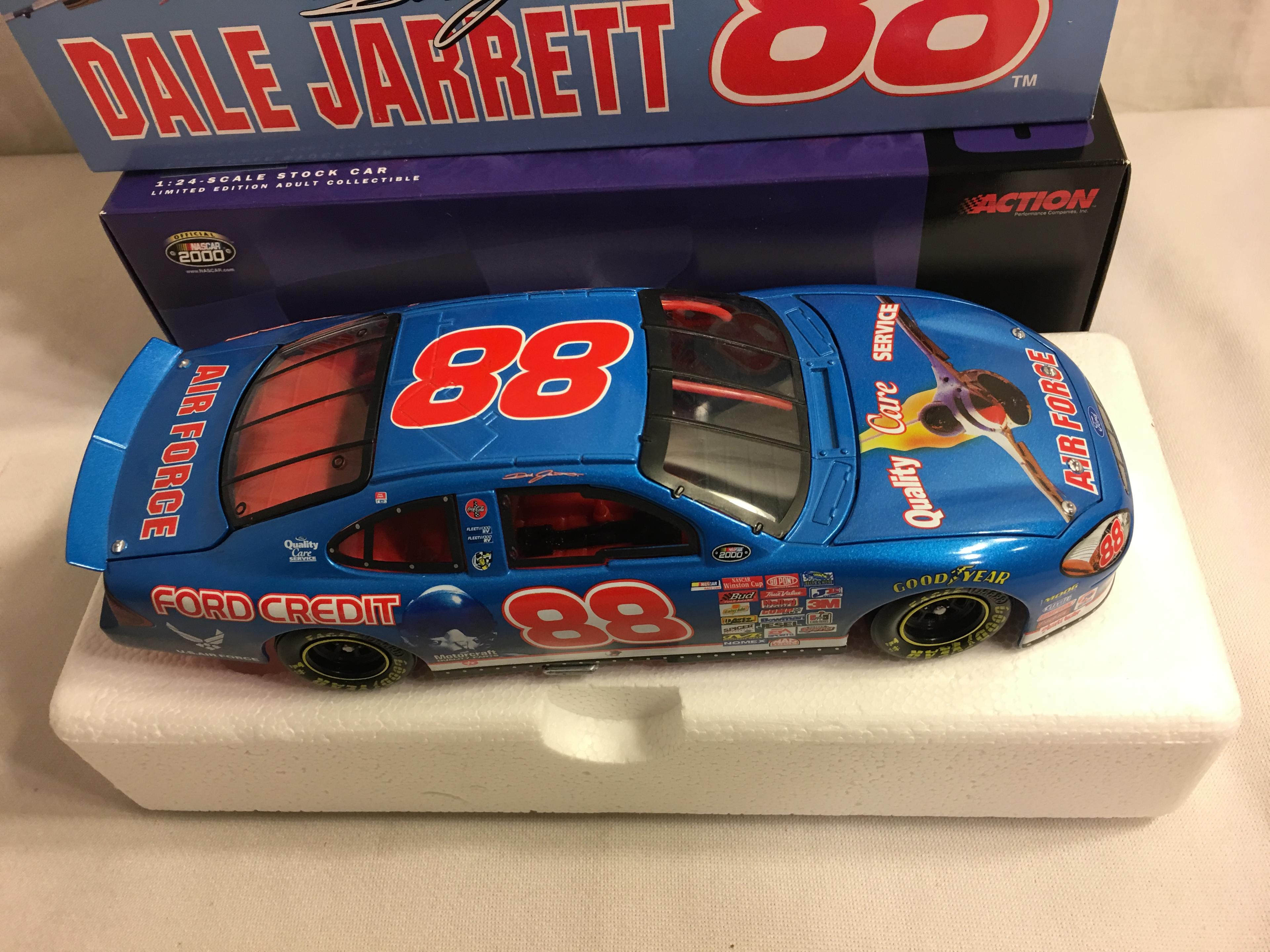 Action 2000 Taurus Dale Jarrett #88 Quality/Air Force  1:24 Scale Stock Ltd, Edt. #10073