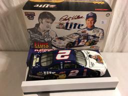 Action  1998 Ford Taurus Rusty Wallace #2 Miller /Elvis Limited Edition W249801025-2 Scale:1:24