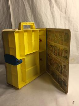 Collector Kenner Super Powers Collection  Carying Case 1984 Kenner Size: 11'tall by 10"Width