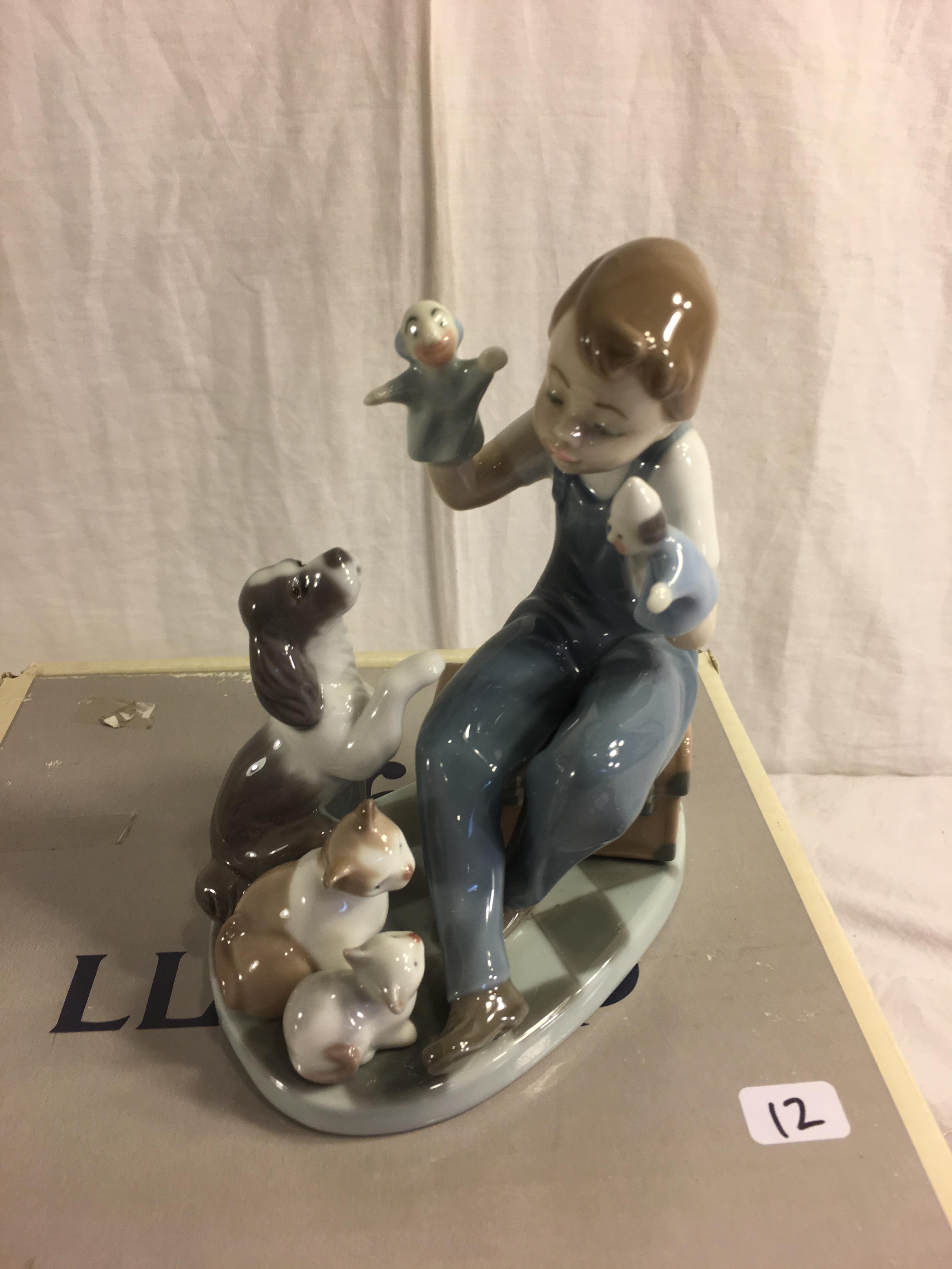 Collector Lladro Porcelain Figurine Puppet Show Dogs Cats Retired #5736 Box Size:10x9x6.5"