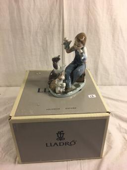 Collector Lladro Porcelain Figurine Puppet Show Dogs Cats Retired #5736 Box Size:10x9x6.5"