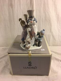 Collector Vintage Lladro Porcelain # 5713 Figural Grouping "The Snowman" Box Size:10x9x6.5"