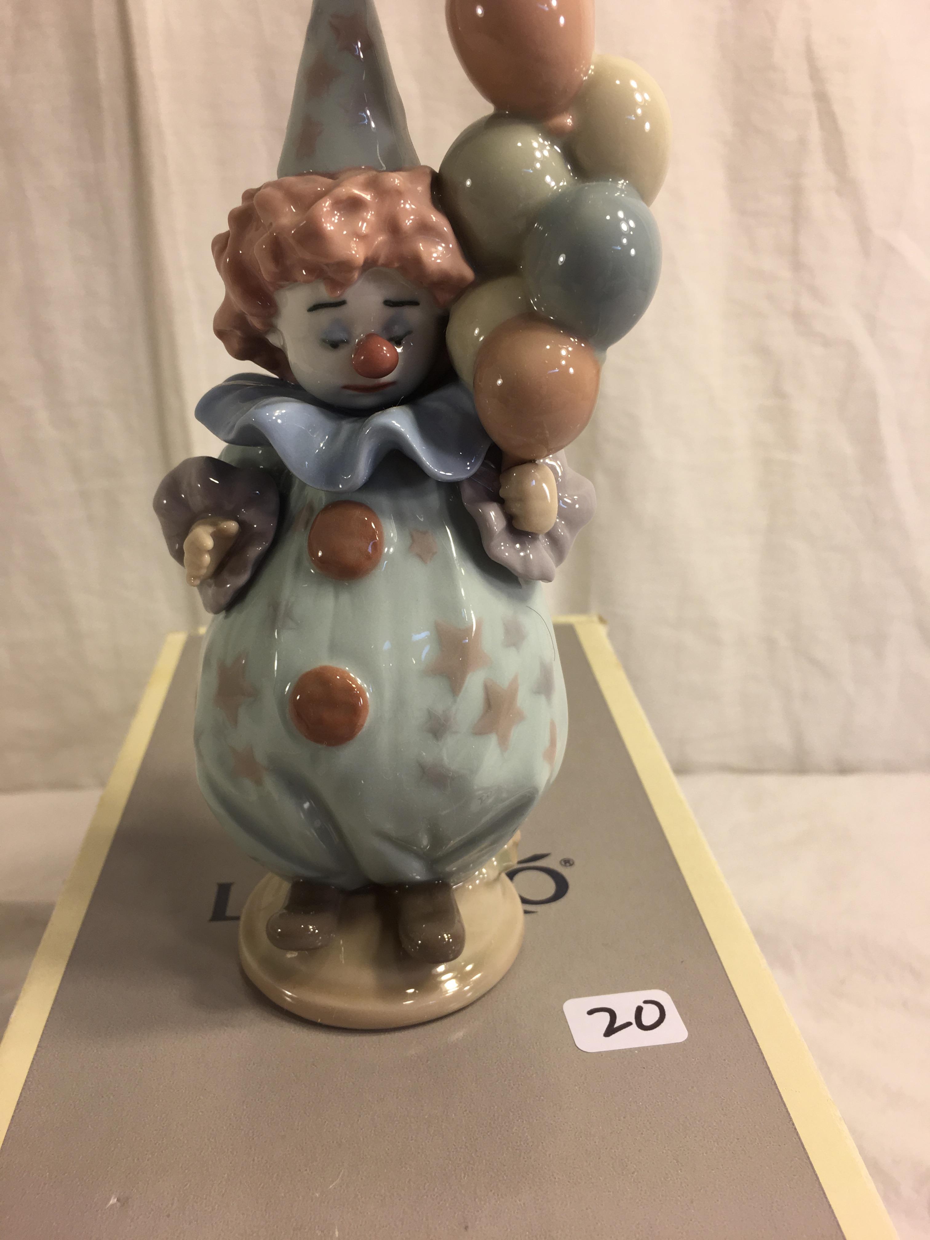 Collector Lladro 5811 Littlest Clown Figurine with Balloons *With Box Size:10.5"Tall Box