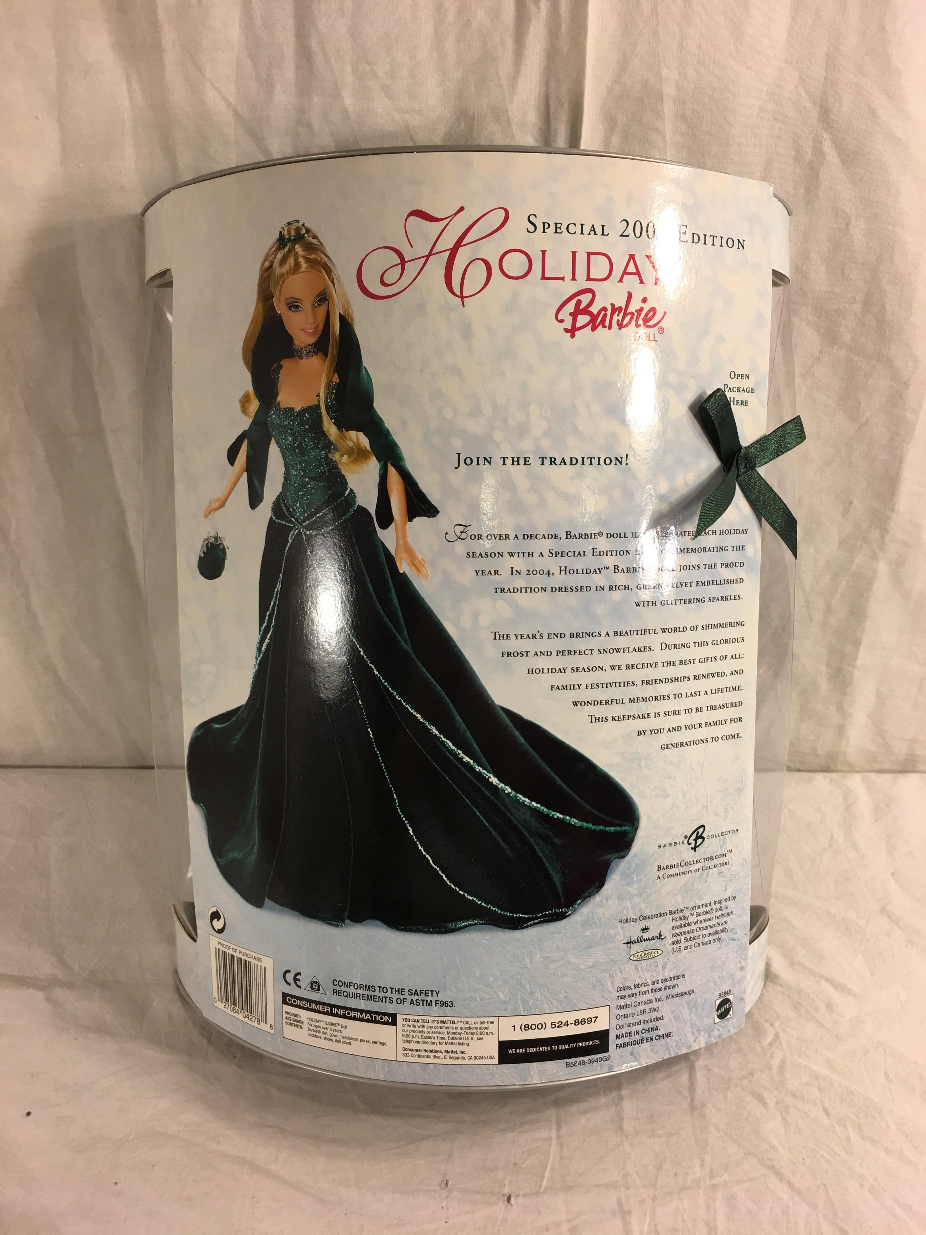 NIB Barbie Mattel Collector Special Edition 2004 Holiday Barbie Doll 13.5"Tall Box Size