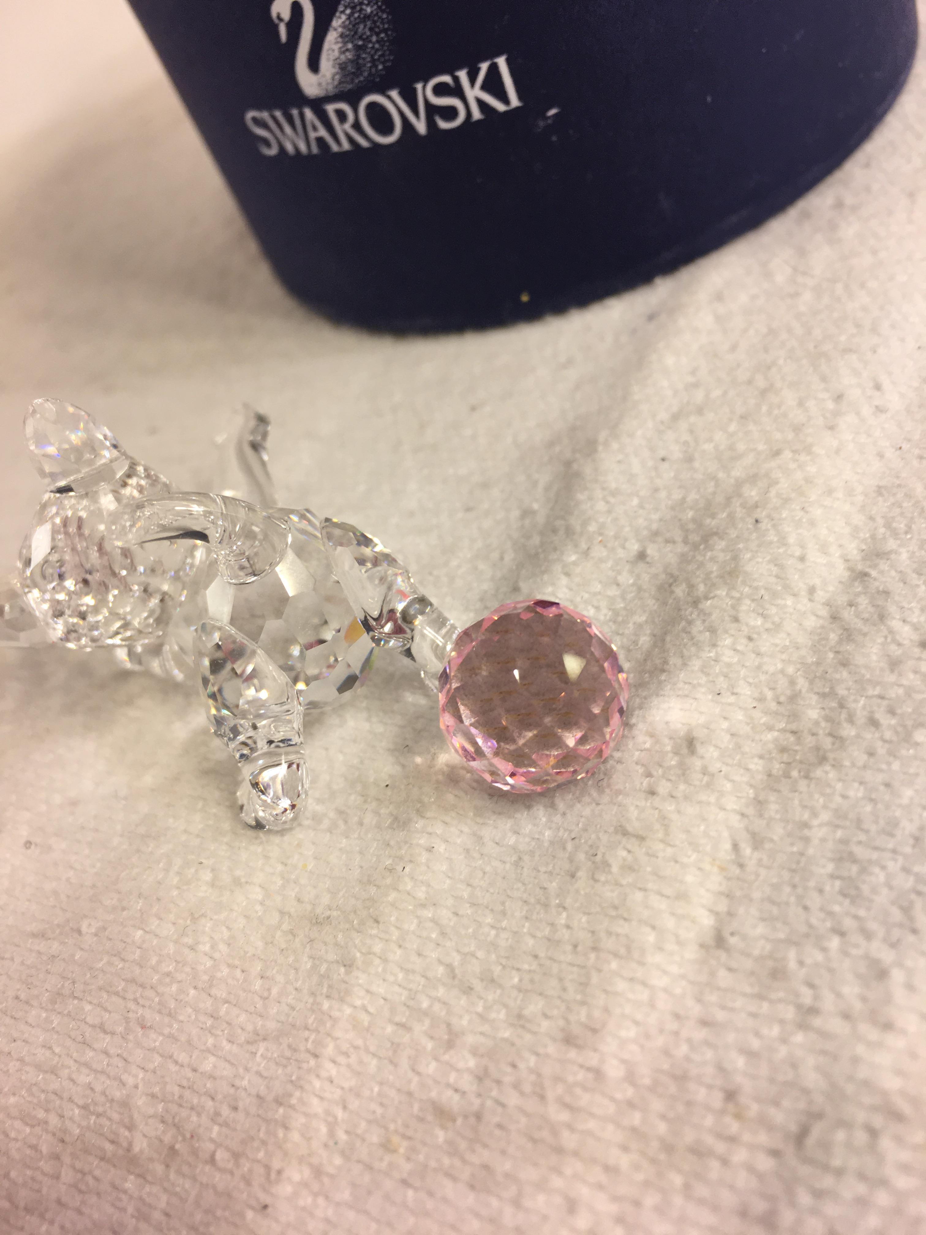 Collector Swarovski Crystal Cat playing with pink ball #631857 Figurine 1.5" w/box