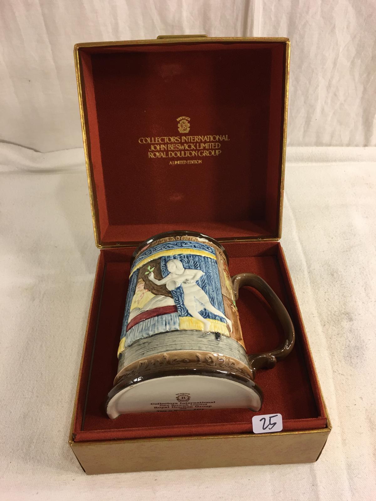 Collector Beswick Royal Doulton 1975 Christmas Carol Tankard Stein Mug in case