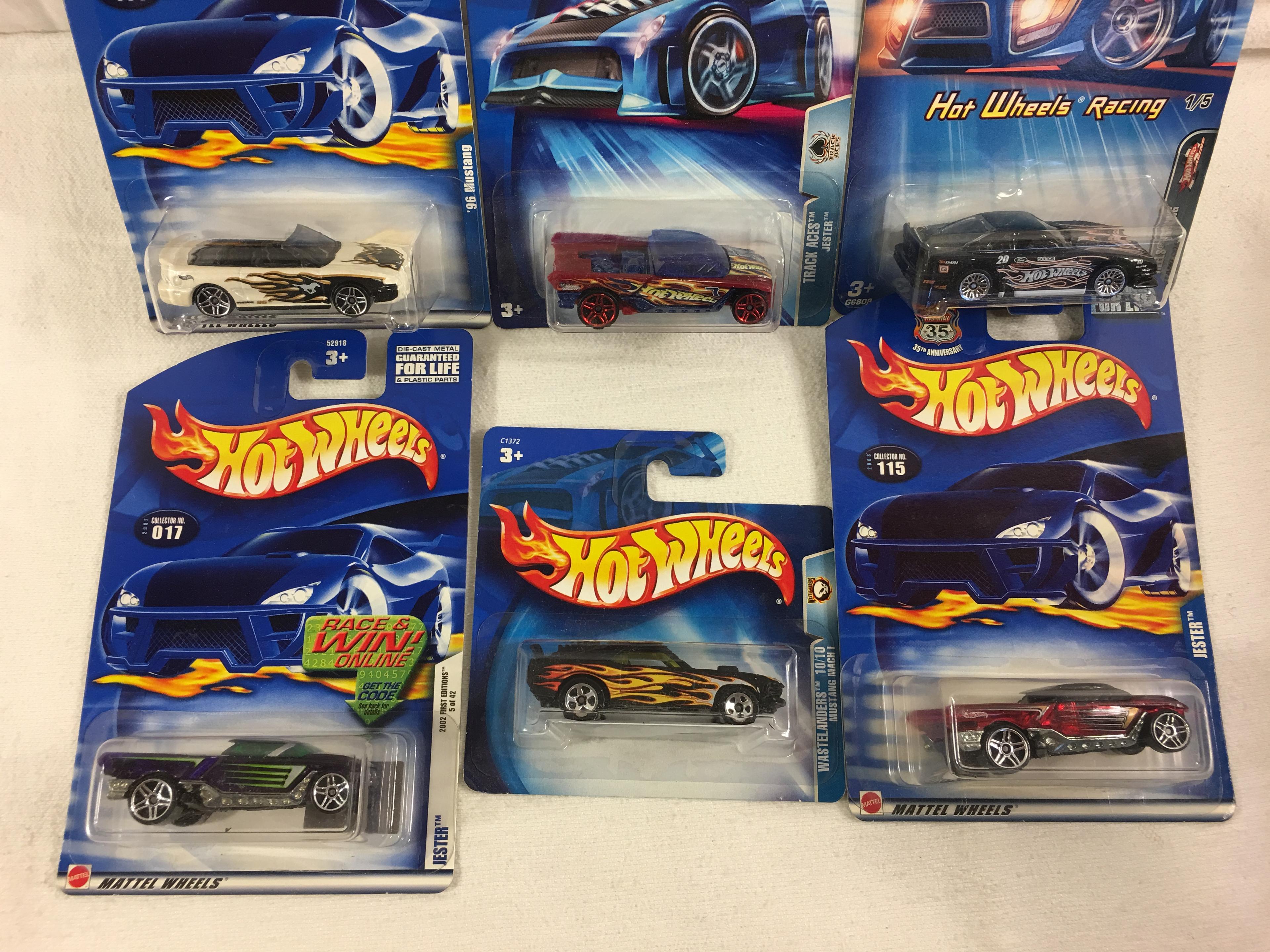 Lot of 6 Pcs  New in Package  Collector Assorted Hot Wheels Die-Cast Cars 1/64 Scale