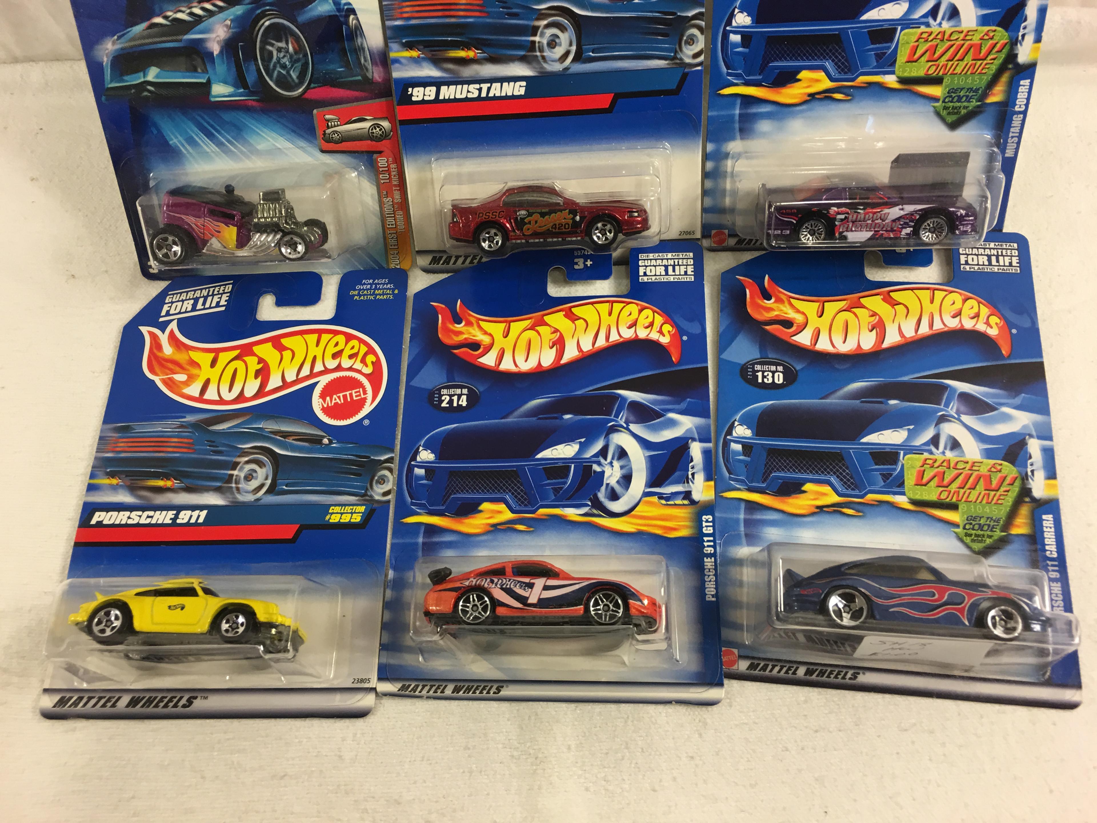 Lot of 6 Pcs  New in Package  Collector Assorted Hot Wheels Die-Cast Cars 1/64 Scale