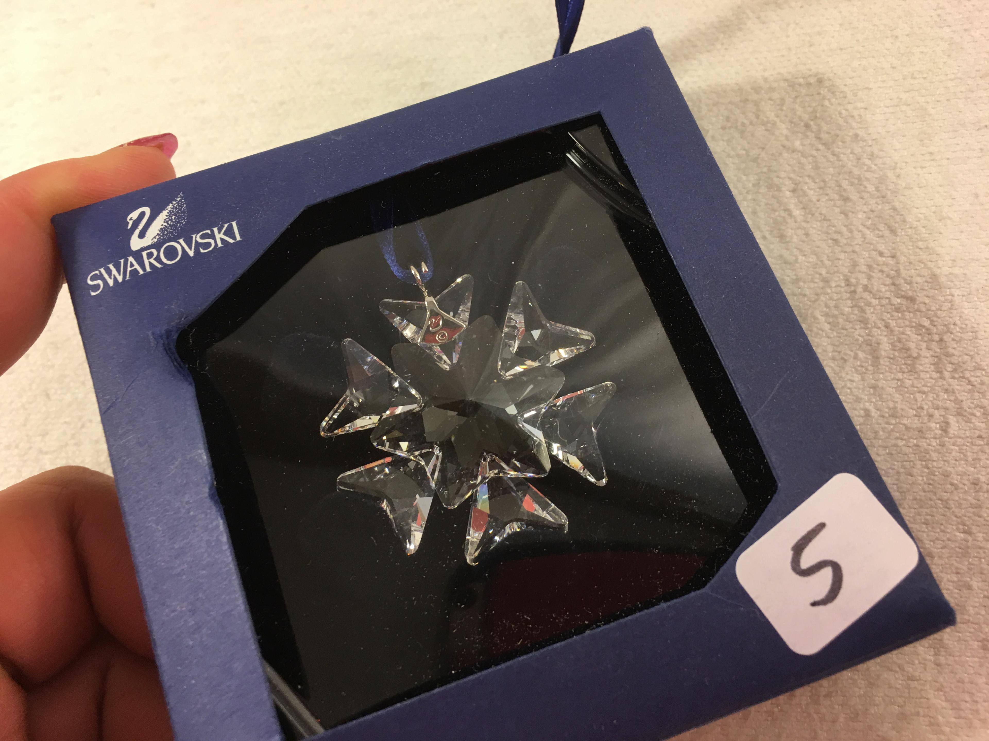 Collector Swarovski Crystal Star Rockefeller Center Star "Little Star" 0884869