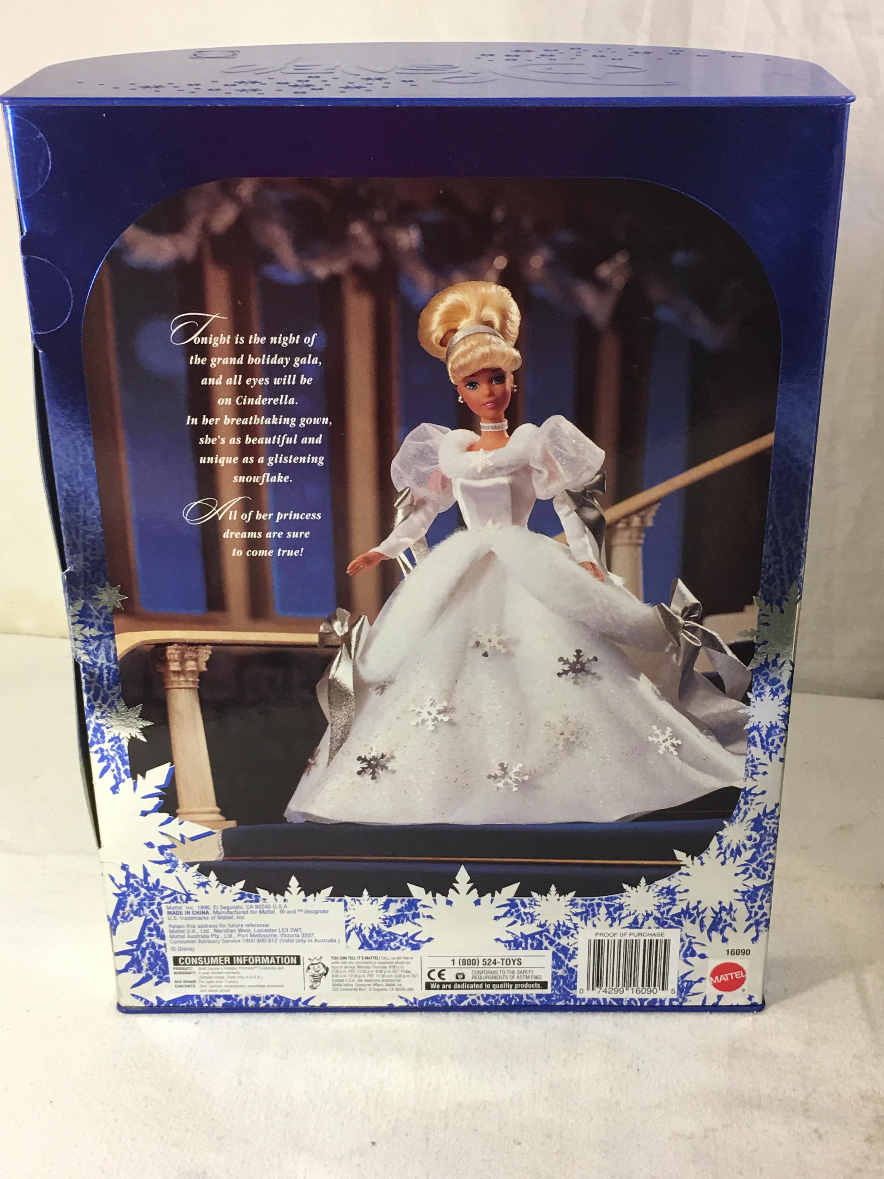 NIB Collector Holiday Princess Walt Disney's Cinderella Barbie Doll Box: 14"x10"