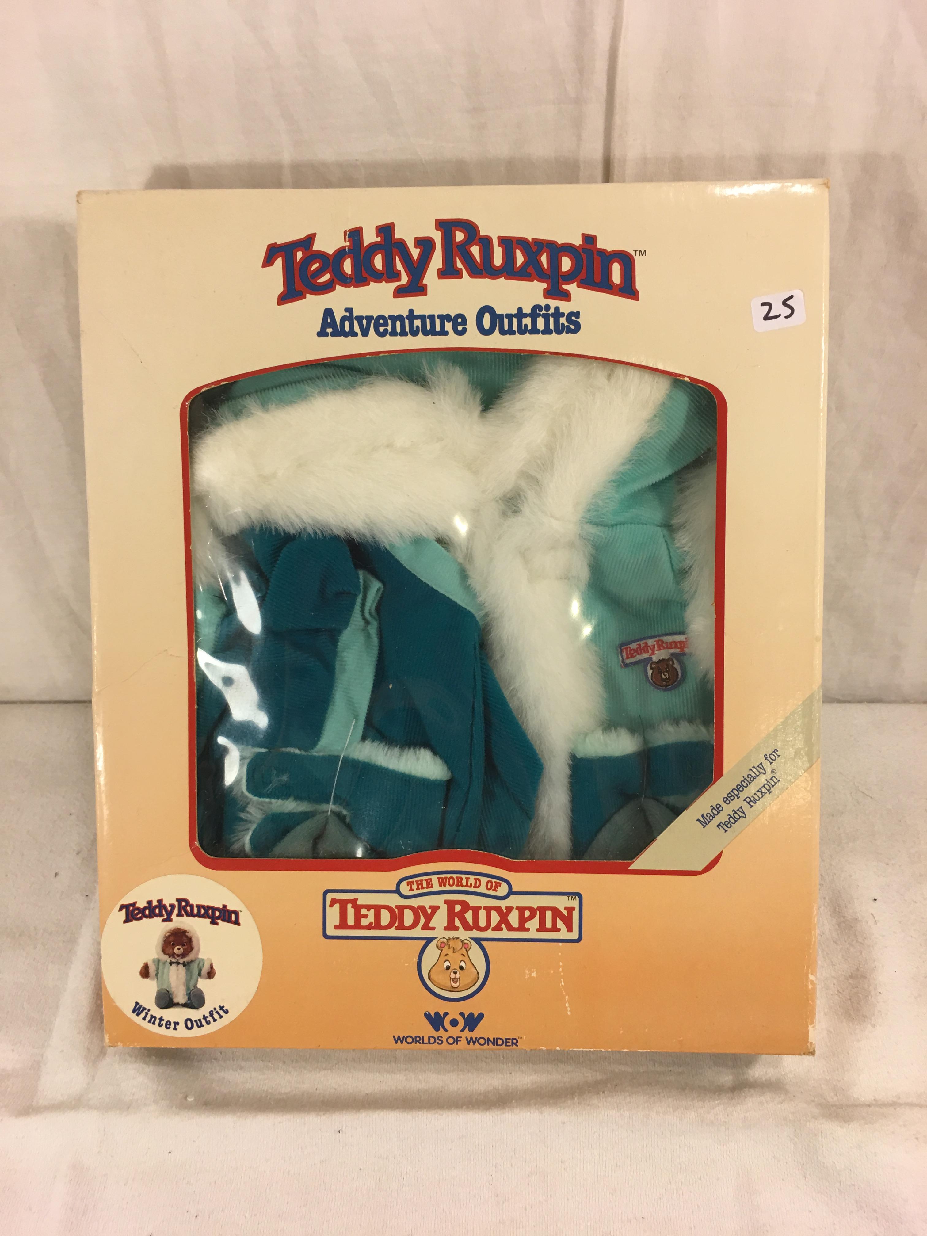 Collector NIP Vintage 1985 Alchemy II WOW Teddy Ruxpin Adventure Outfits "Winter Outfit" box: 13"x11