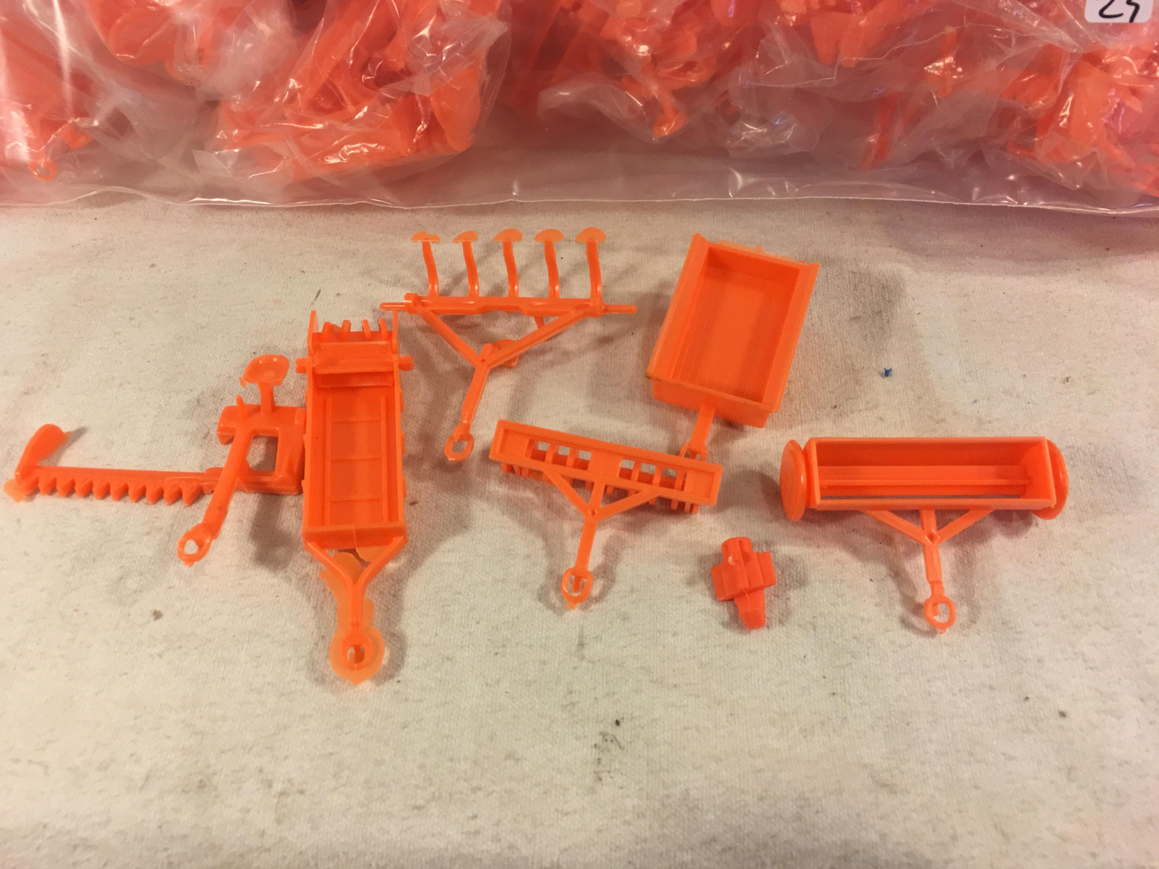 Lot of 10 Pieces Collector Marx Orange Color Plastic Accessory Toys - See Pictures