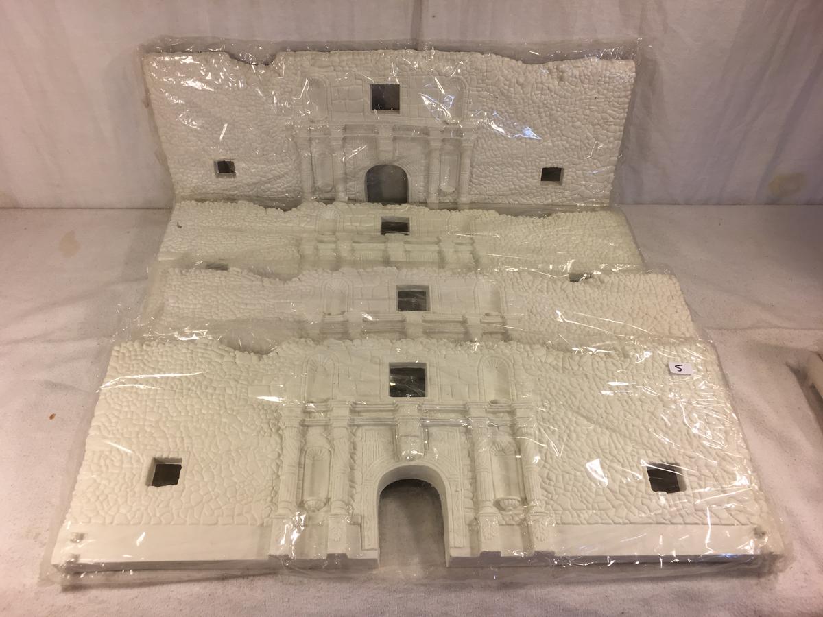 Lot of 4 Pieces Collector Marx Sealed Plastic  White Castle Size each: 21 by 8" - See Pictures