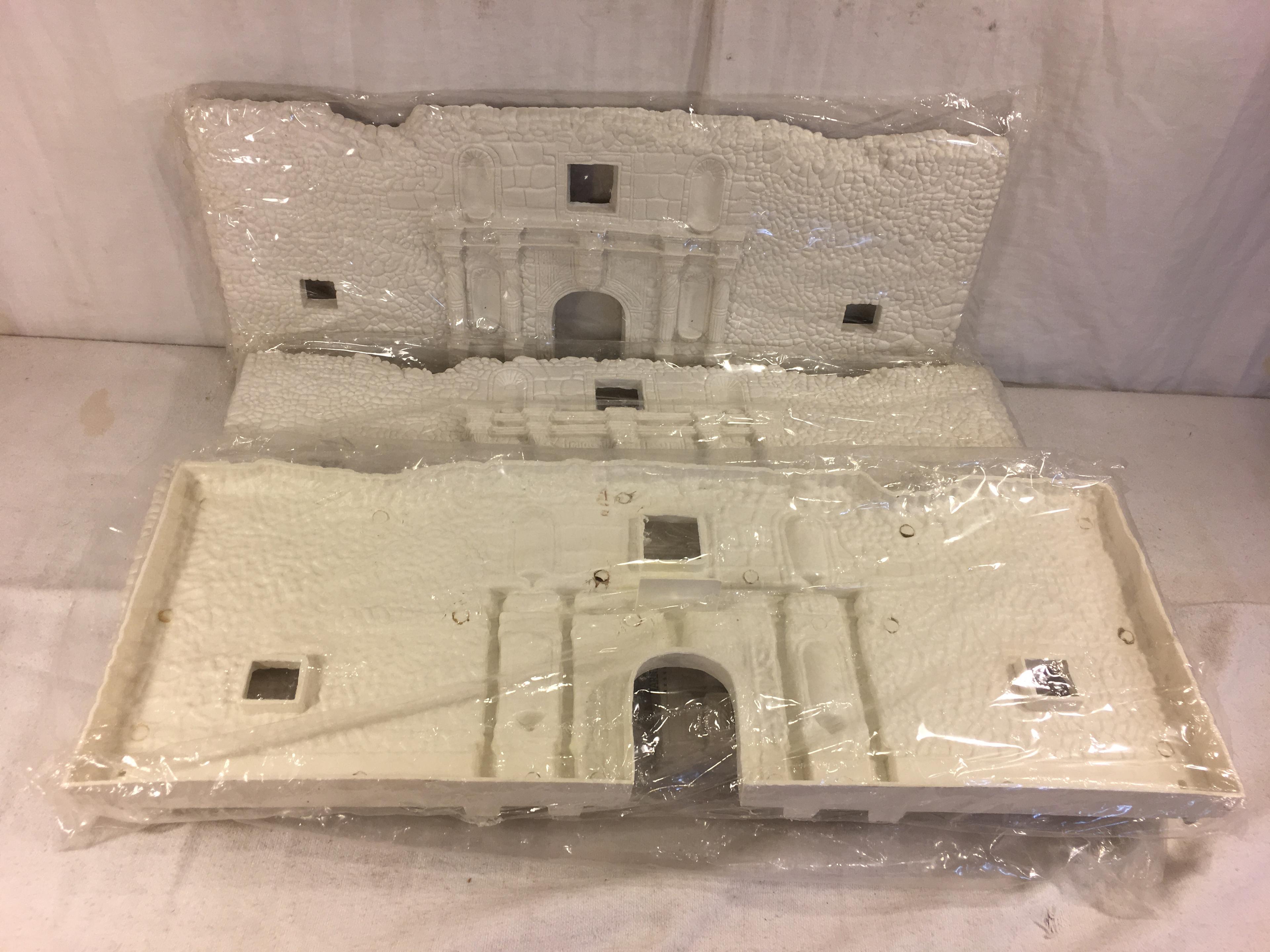 Lot of 4 Pieces Collector Marx Sealed Plastic  White Castle Size each: 21 by 8" - See Pictures