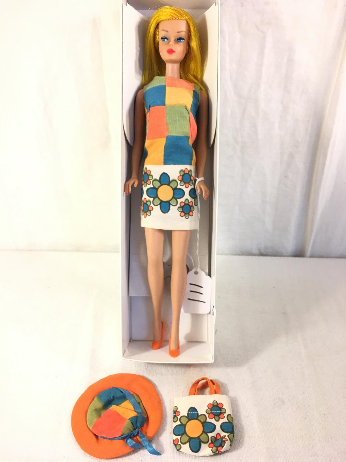 Collector Vintage 1966 Golden Blonde Color Magic Barbie Doll in "Pretty Wild" #1777 Outfit