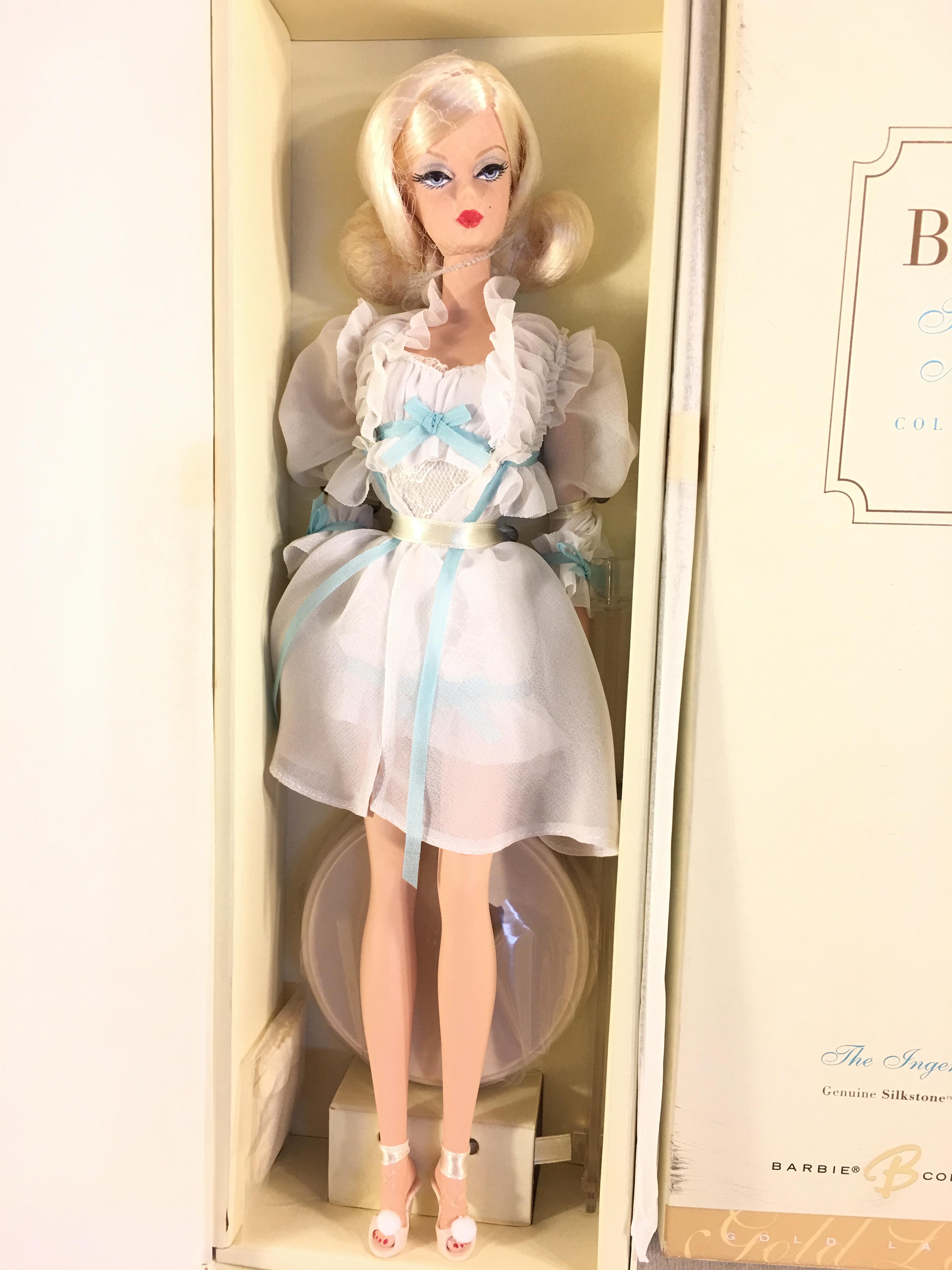 NIB Collector Genuine Silkstone Body Gold Label "The Ingenue" Fashion Model Barbie Doll Box: 13.5"x4