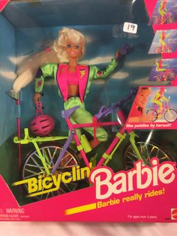 NIB Colector Barbie Mattel Doll Bicyclin' Barbie Mattel 11689 Size:13"tall Box