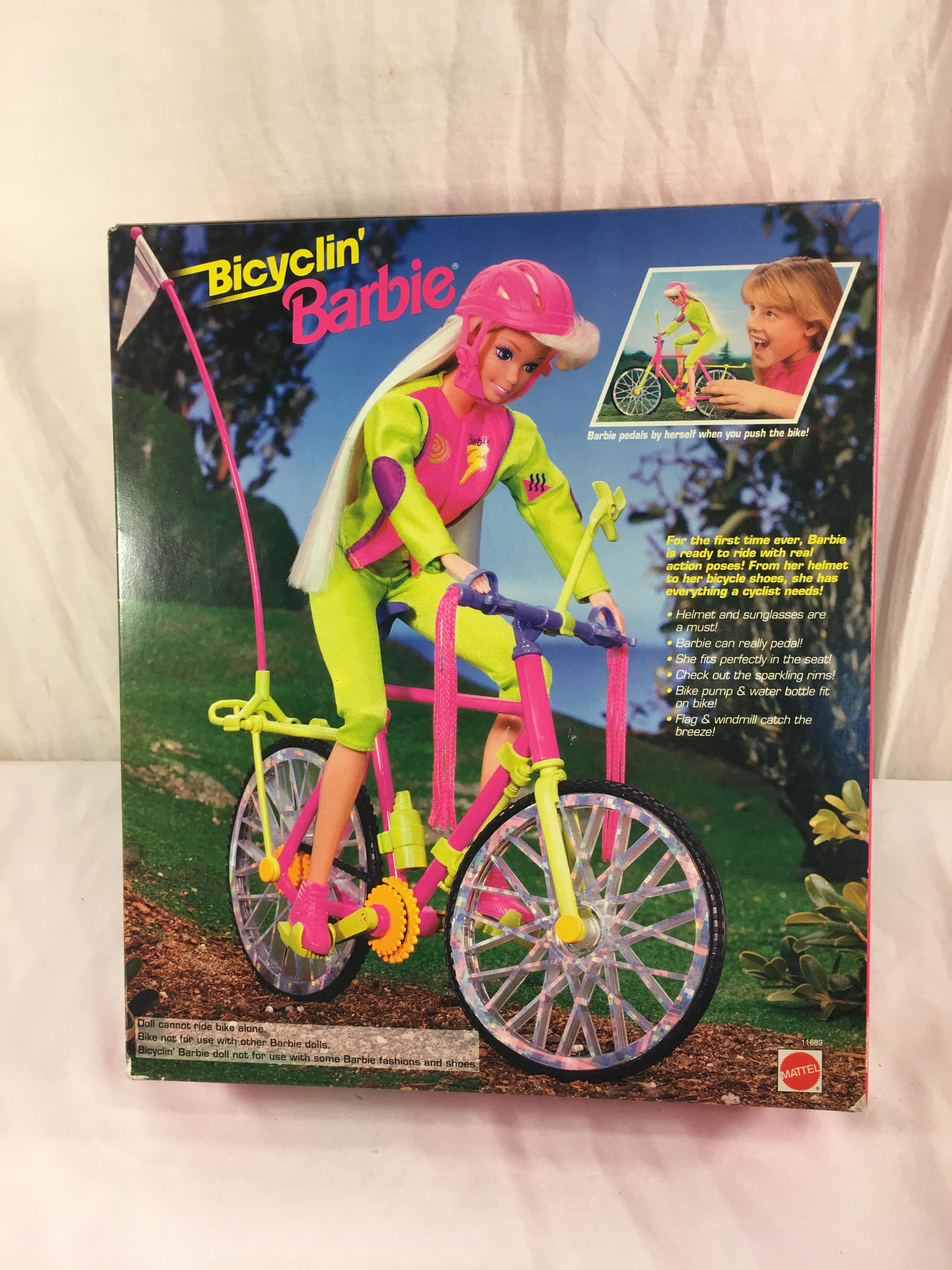 NIB Colector Barbie Mattel Doll Bicyclin' Barbie Mattel 11689 Size:13"tall Box