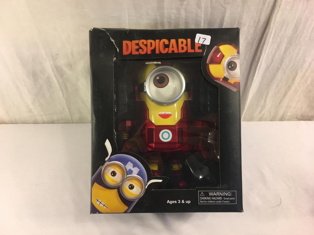 NIB Collector Despicable Me Captain America Minion Superhero Action Figure 9.5"Tall Box