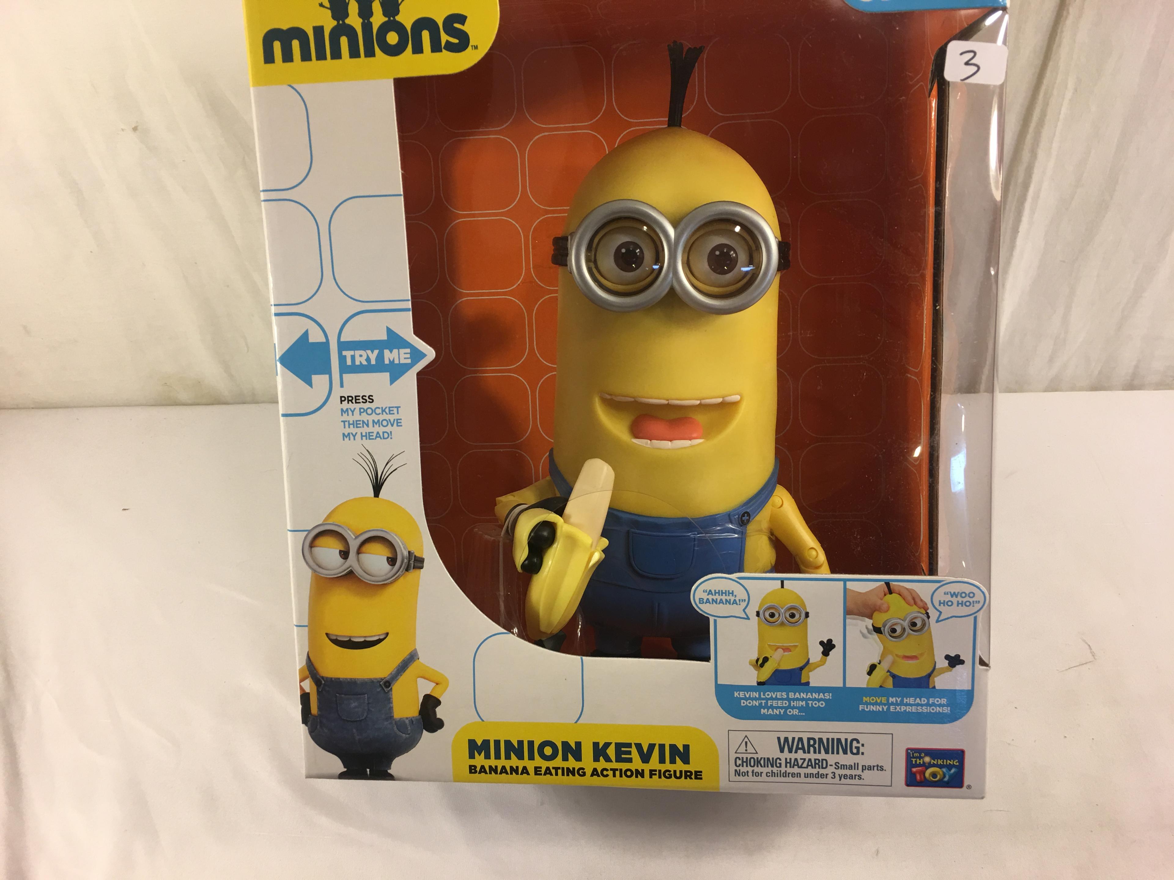 NIB Collector Illumination Entertainment Movie Exclusives Minion Kevin Banana Eatng Figure 12x10"Box