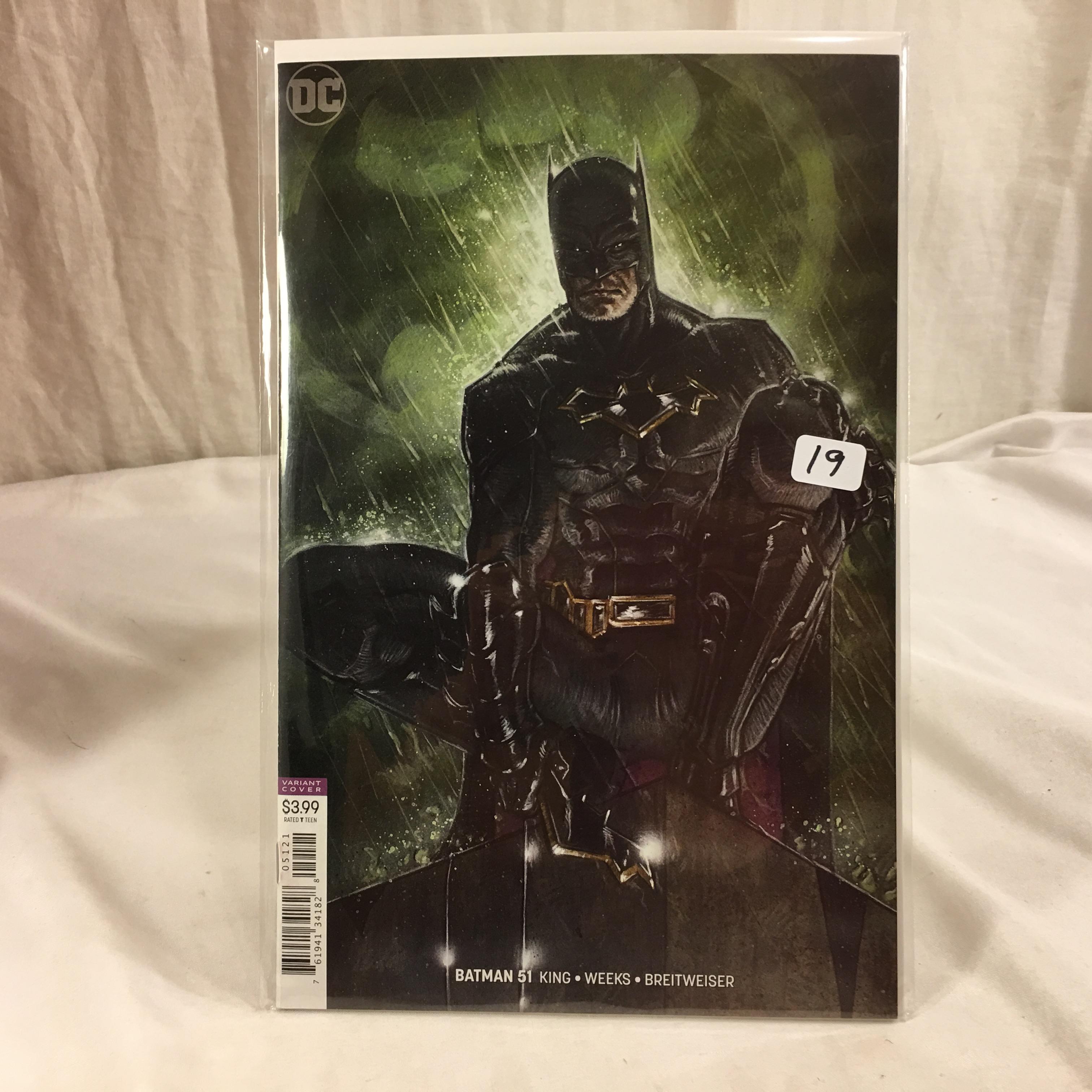 Collector DC, Comics Batman #51 Variant Edition Cover  Comic Book