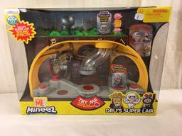 NIB Collector Illumination Minions Despicable Me Mineez Dru's Super Lair Box Size:15x11"Box