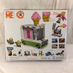 NIB Collector Illuminations Ent. Despicable Me Mega Bloks Ice Scream Truck 286 Pcs. 11.5x14"