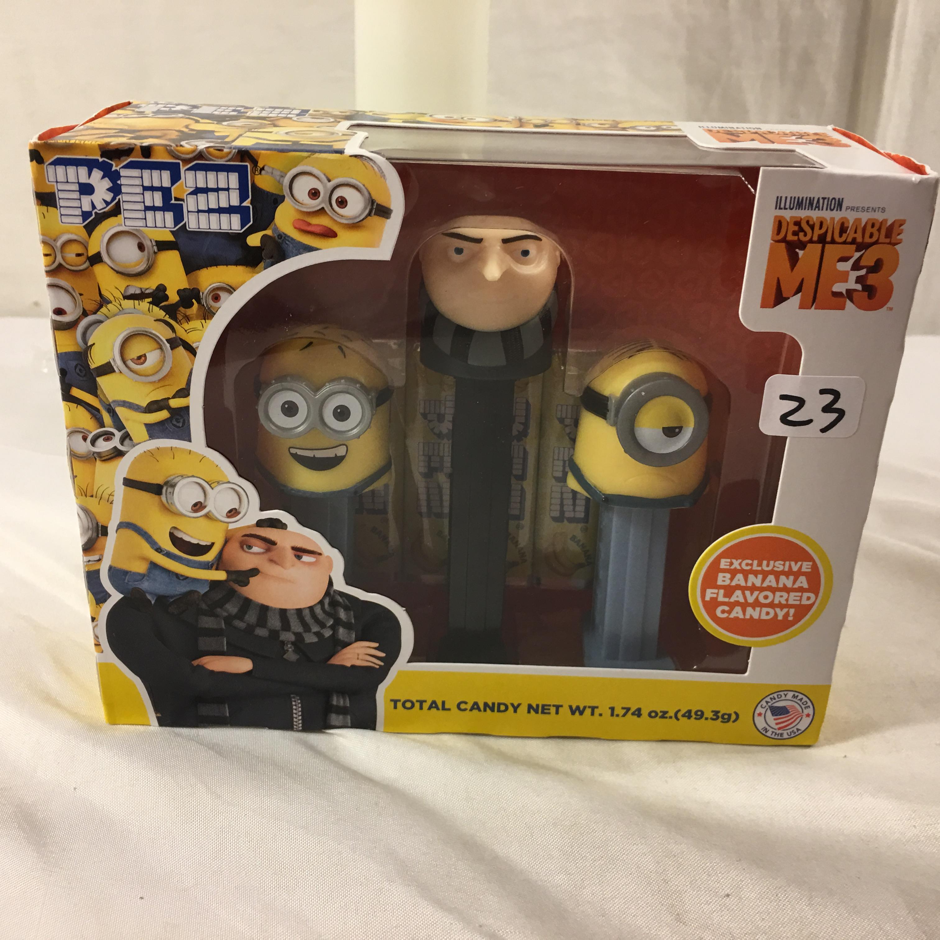 NIB Collector Illumination Minions Despicable Me 3 PEZ 5"Tall Box