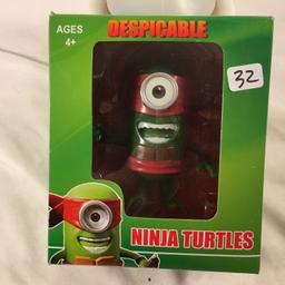 NIB Collector Super Warior Despicable Super- Heroes Action Figure "Ninja Turtles" 5.5"Tall Box