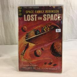 Collector Vintage Gold Key Comics Space Family Robinson Lost in Space #906 Comic Book