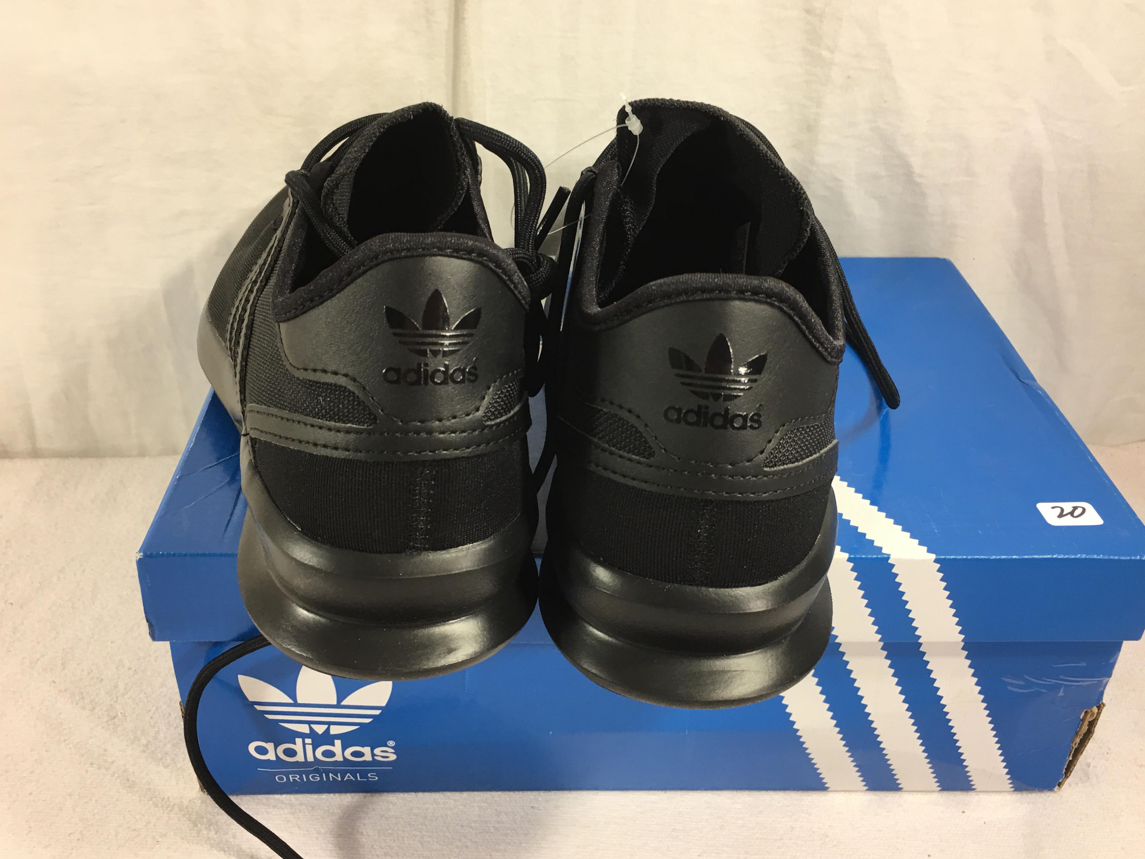 New Men's Shoe Adidas Ortholite Black Color Size: 11US - See Photos