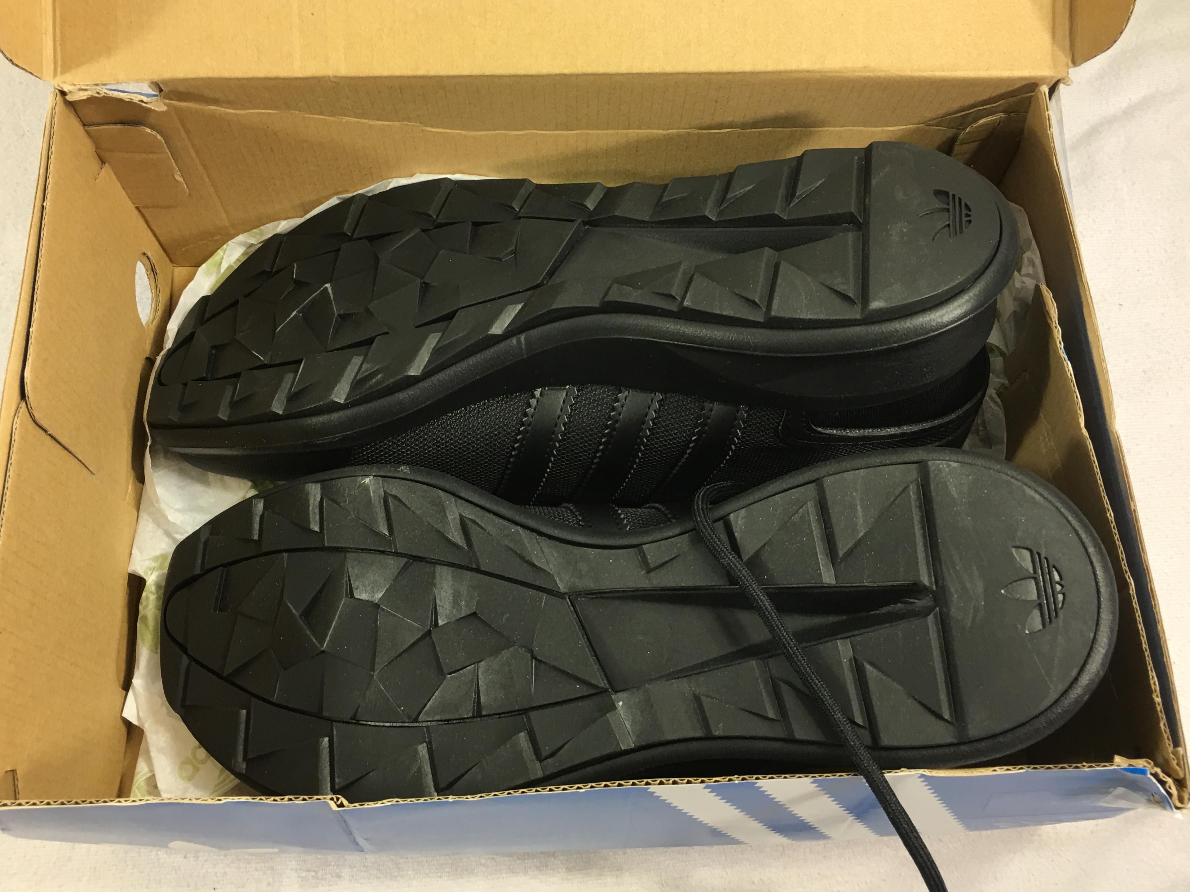 New Men's Shoe Adidas Ortholite Black Color Size: 11US - See Photos