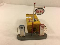 Collector Vintage Dinky Toys No.49D Poste De Revitaillement Made in England By Meccano W/Box