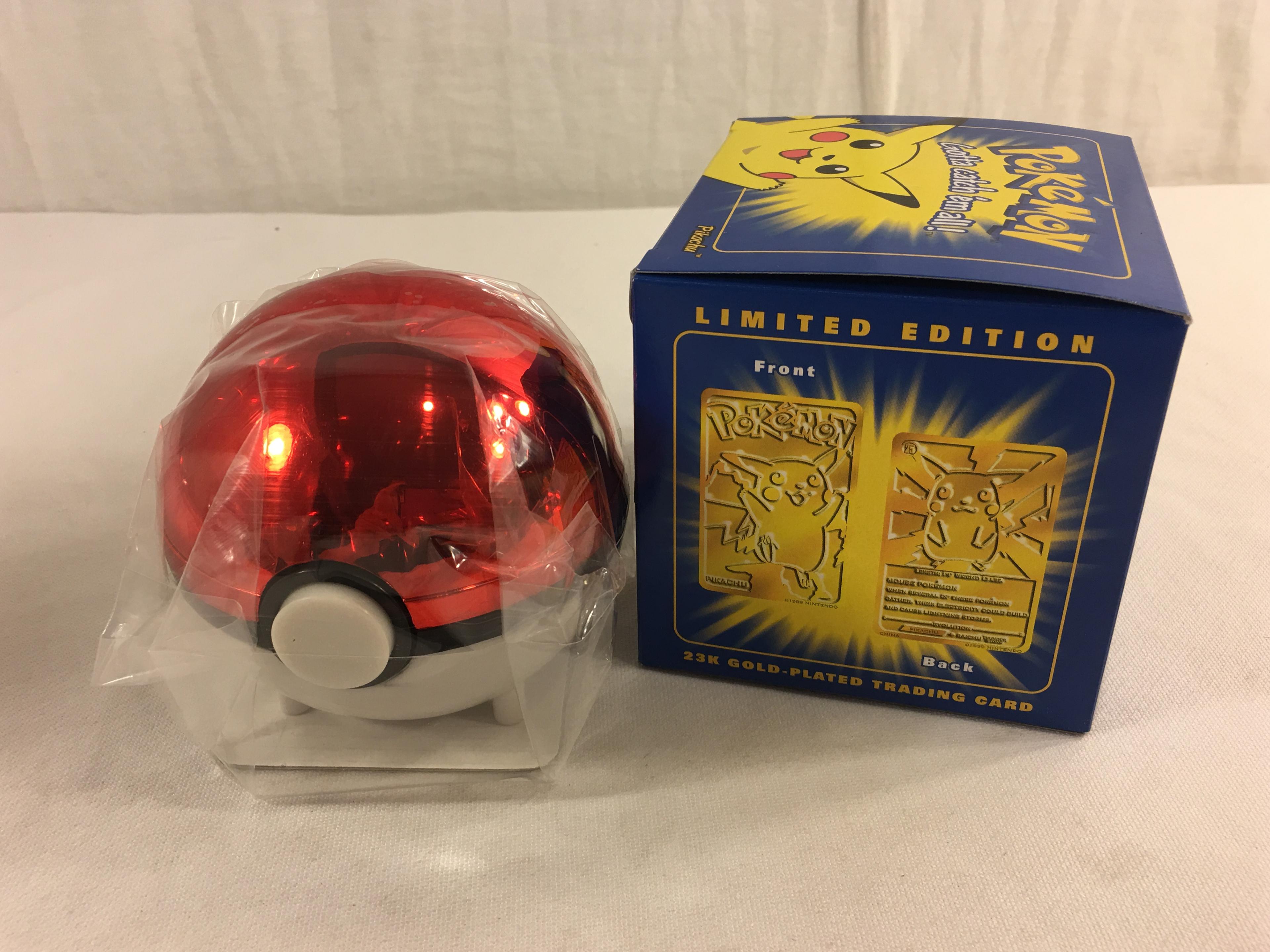 Collector 1998 Nintendo Limited Edition Pokemon 23k -Gold Plated Trading Card "Pikachu"