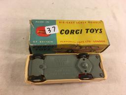 Collector Vintage Corgi Toys Plymouth Sports Suburban Station Wagon No.219 Made in GT. Britain Car