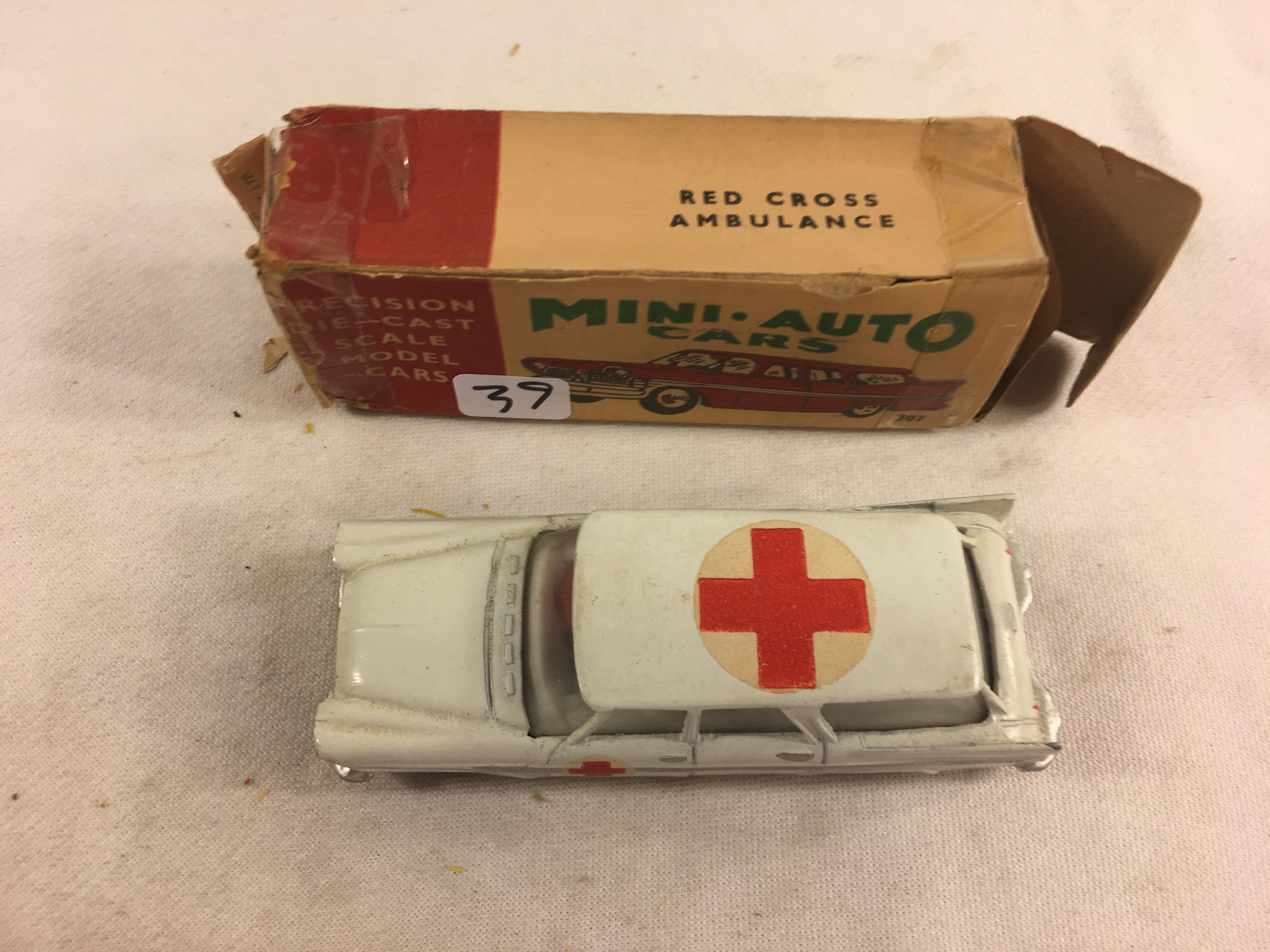 Collector Vintage Mini-Auto Cars  Prescision Die-cast Scale Model Cars  Red Cross Ambulance #307