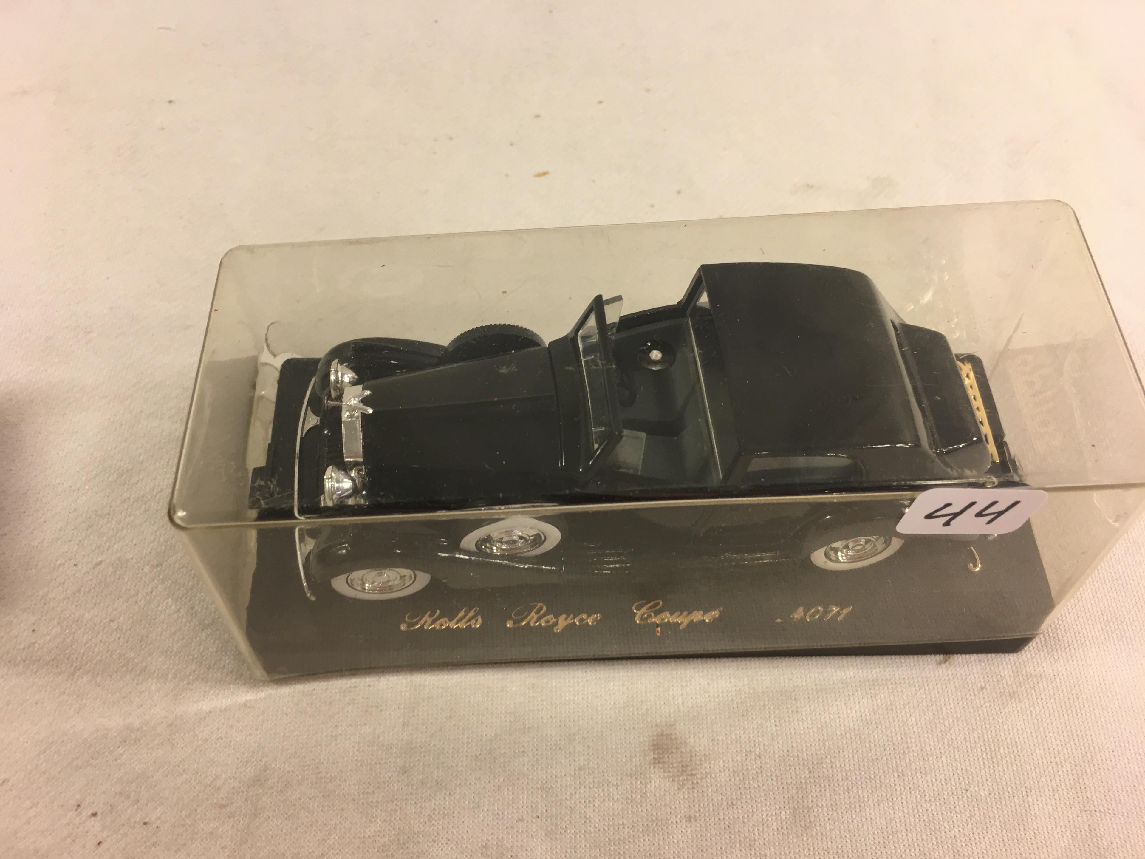 Collector Solido Rolls Royce Coupe 4071 Black Color 1:43 Scale DieCast Metal Toy Car