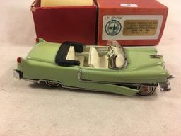 Collector Zauggs Models Empire NR 101 Empire Kit Cadillac-Convertible Series 62-1955 Scale 1/43 Gree