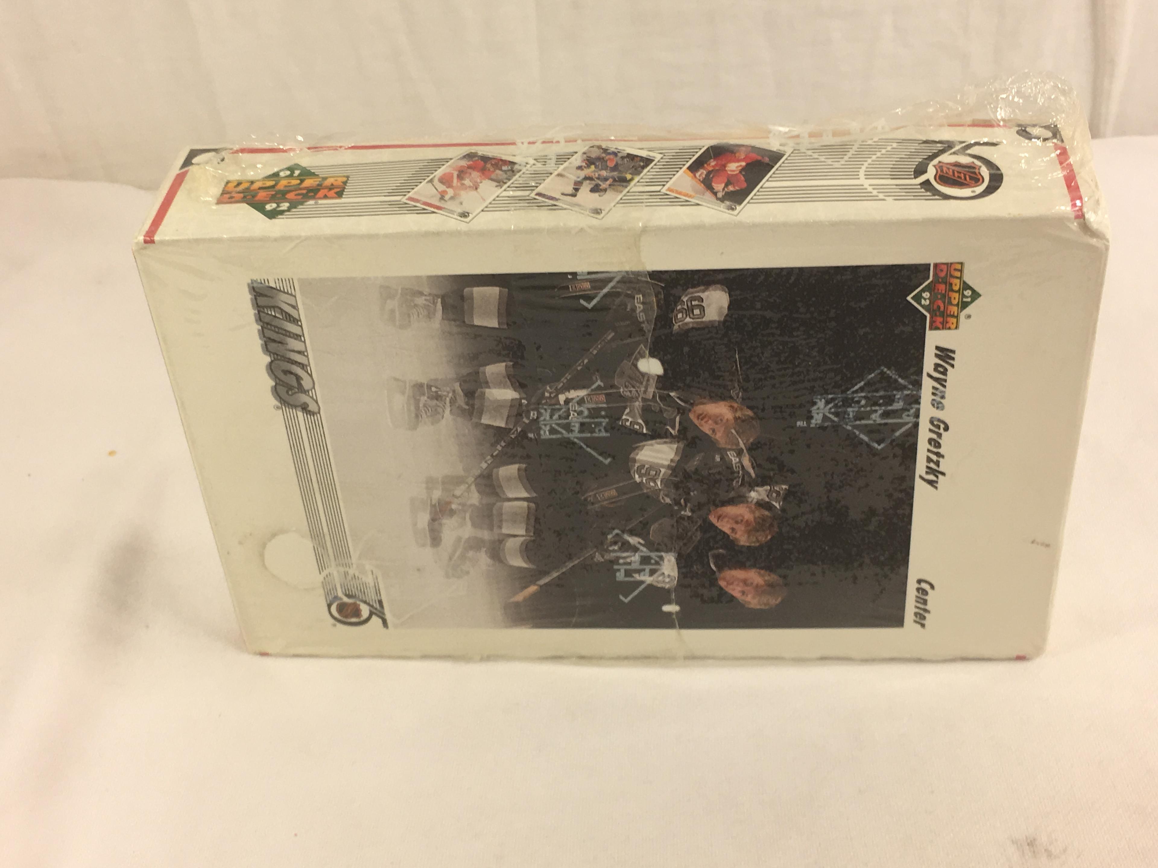 New Sealed Collector NHL -LNH Hockey 1991-1992 Upper Deck Hockey Sport Trading Cards