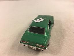 Collector Loose Welly No.8324 1968 Chevrolet Camaro Z28 Scale 1/43 DieCast Green Color