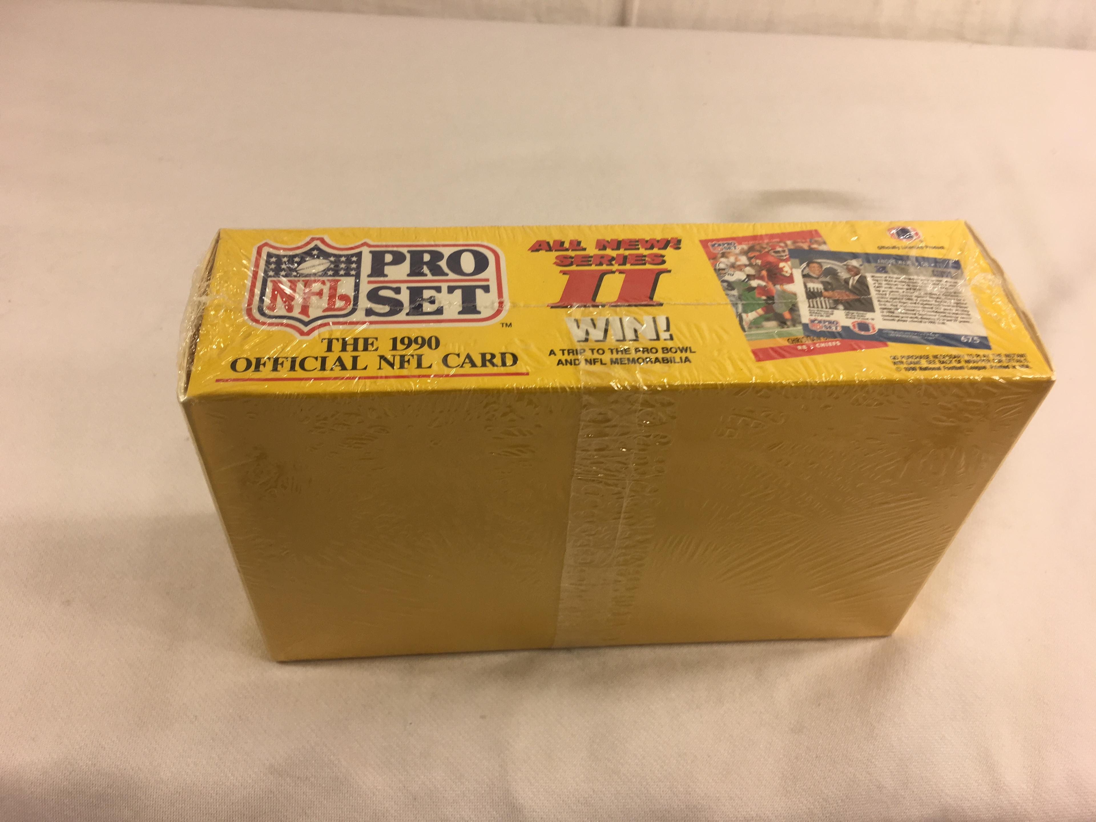 New Sealed in Box - 1990 NFL Pro Set The Official NFl Card Series II Sport Trading Cards