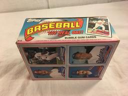 Collector Loose in Box But, Sealed in Package -1989 Topps Baseball Bubble Gum Sport Cards