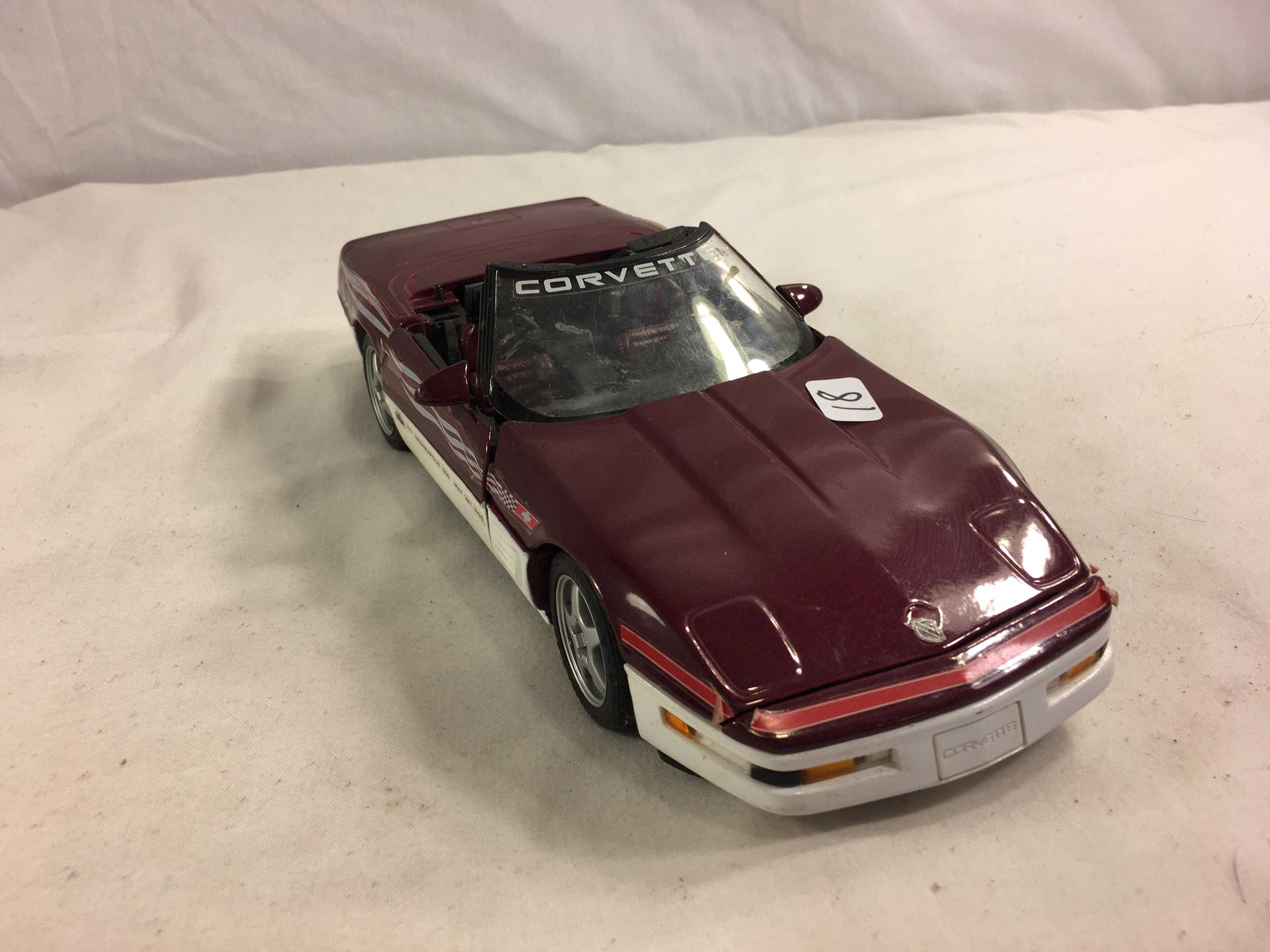 Collector Loose Maisto Corvette Scale 1/18 DieCast Metal 79th Indiannapolis 500 May 28th 1995