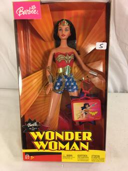 Collector NIB Barbie Mattel Wonder Woman Barbie Mattel Dol 13"Tall Box