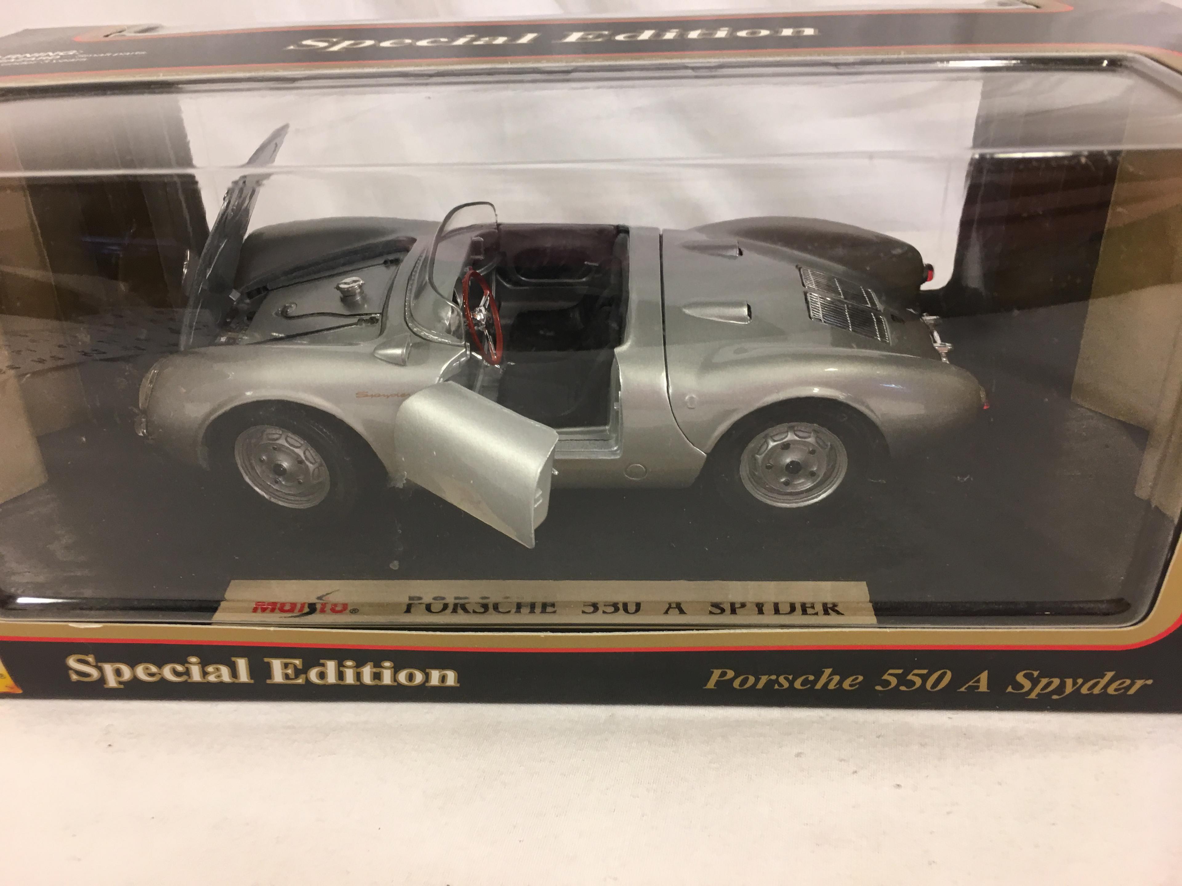 Collector NIP Maisto Special Edition Porsche 550 A Spyder 1955 1:18 Scale