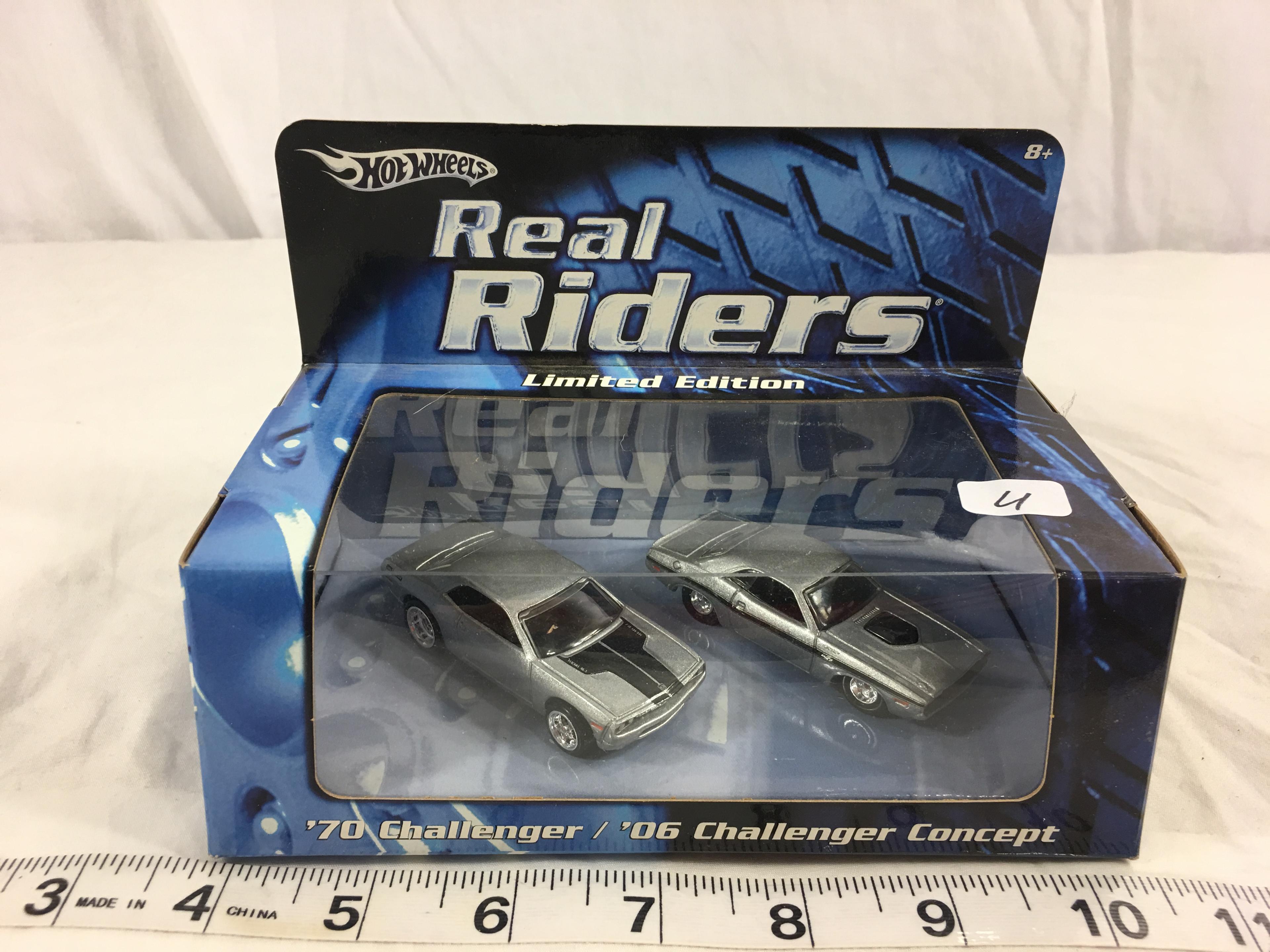 NIP Collector Hot wheels Real Riders Limied Edition '70 Chellenger /06 Challenger Concept 1/64 Scale