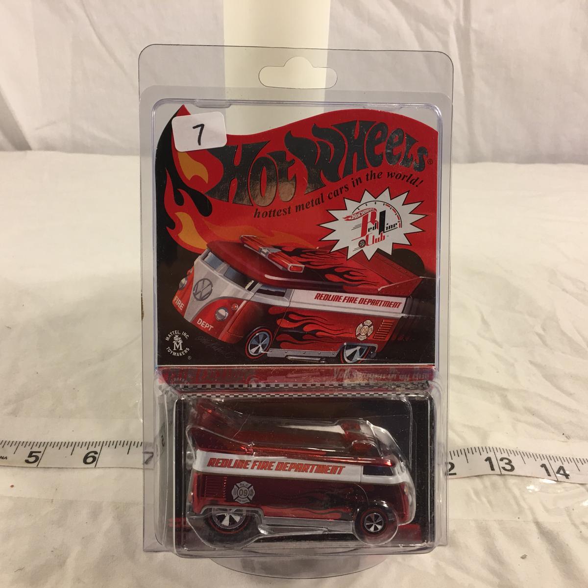 NIP Collector Hot wheels  1/64 Scale Red Line Club DieCast Metal & Plastic Volkswagen Drag Bus