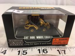 NIB Collector Construction Mini's DieCast  Norcost Metal "Cat' 906 Wheel Loader