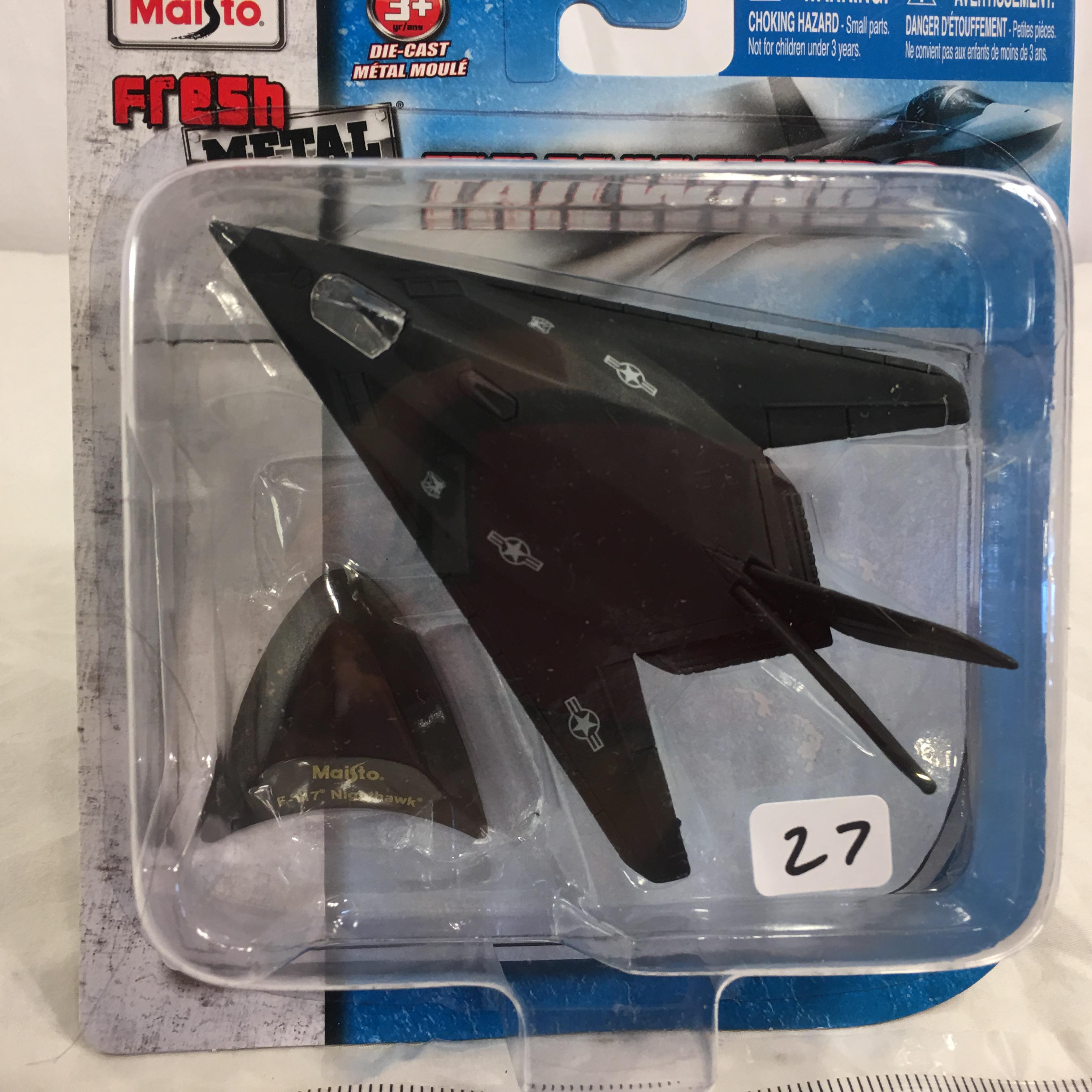 NIP Collector Maisto Fresh Metal Tailwinds DieCast metal "F-117 Nighthawk"