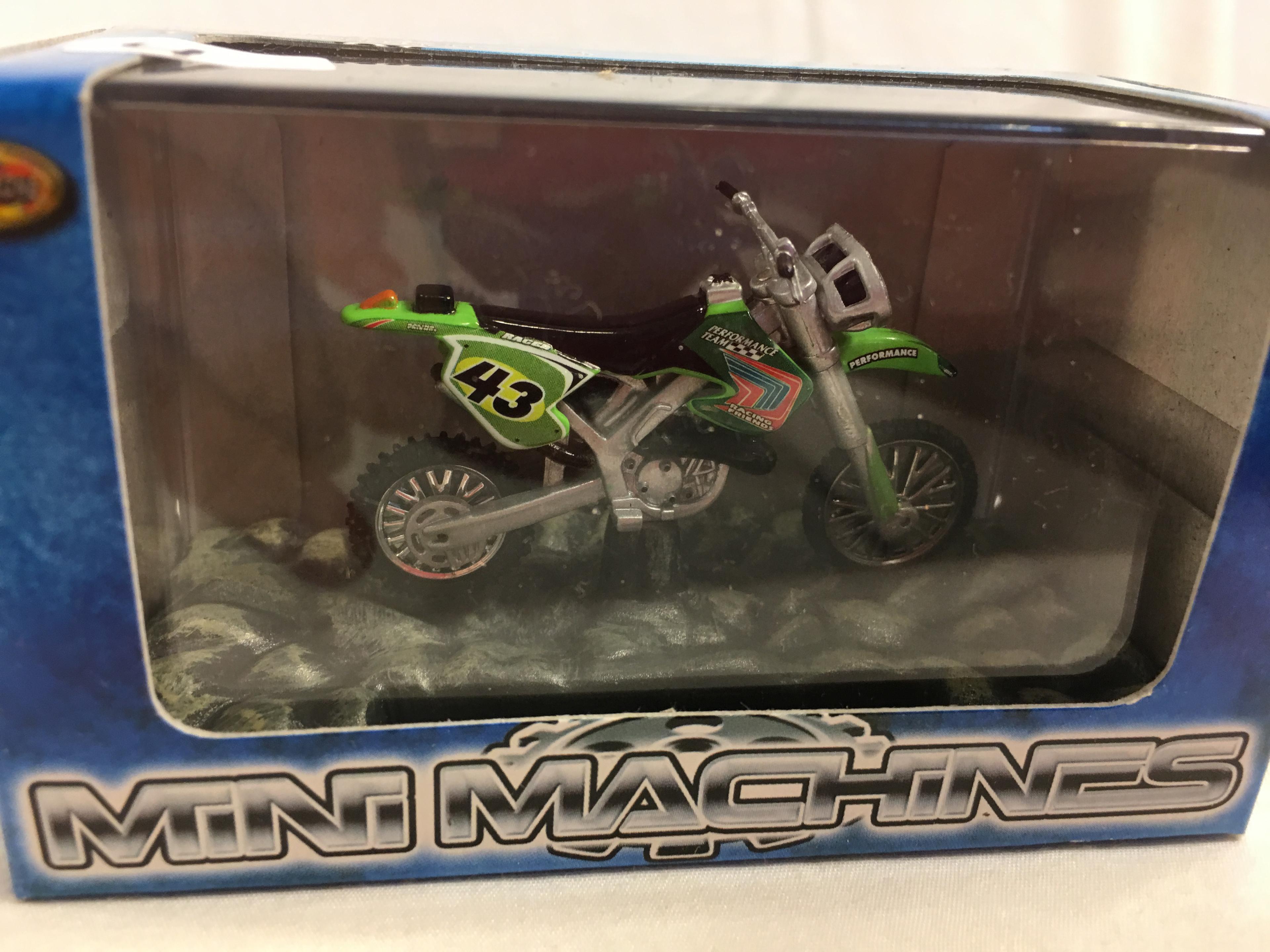 NIP Collector Toy Zone  Mini Machines DieCast With Plastic 500cc Enduro Racer Bike